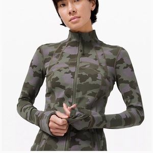 LULULEMON DEFINE JACKET-CAMO DUSKY LAVENDER, 10-12